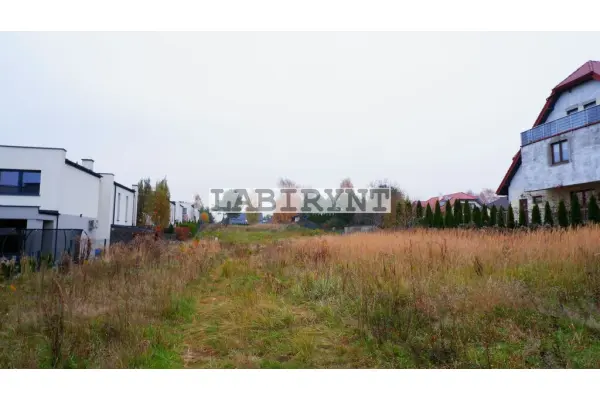 Częstochowa, Parkitka, Parkitka, budowlana, 645m2, wymiary 19x34, media