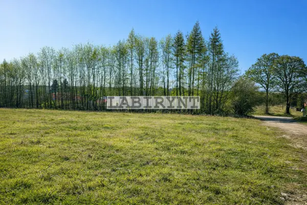 Kłobucki, Kłobuck, Libidza, Stefana Olszyńskiego, Libidza, 1,63ha, przy stawach, w całości budowlana