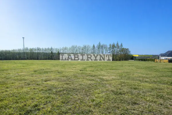 Kłobucki, Kłobuck, Libidza, Stefana Olszyńskiego, Libidza, 1,63ha, przy stawach, w całości budowlana