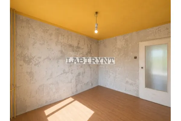 Częstochowa, Wrzosowiak, M-3 45,5m2, dwustronne, oddzielna kuchnia, balkon