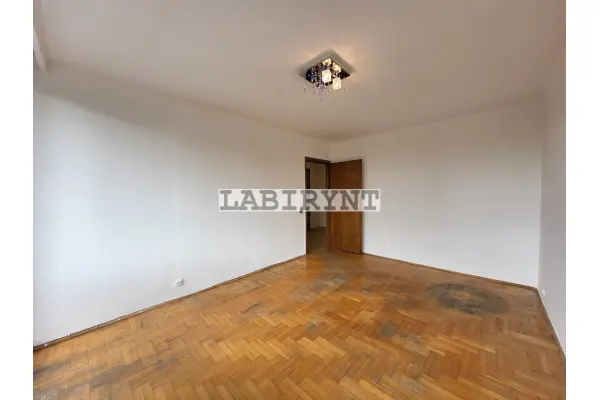 Częstochowa, Śródmieście, Al. Aleja Kościuszki, M-4, oddzielna kuchnia, 2.piętro, loggia, od ręki