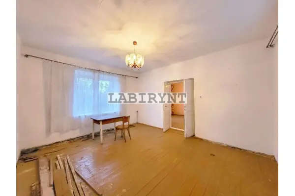 Częstochowski, Mstów, Krasice, Mstów, nowy dach, wszystkie media, działka 1397m2