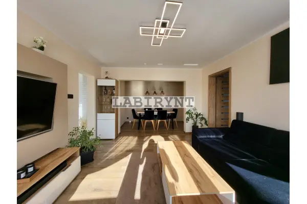 Częstochowa, Tysiąclecie, M-4 63m2, po remoncie, schowek, winda, balkon