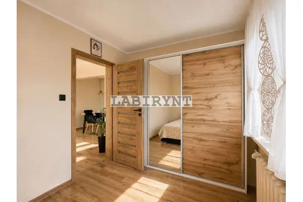 Częstochowa, Tysiąclecie, M-4 63m2, po remoncie, schowek, winda, balkon
