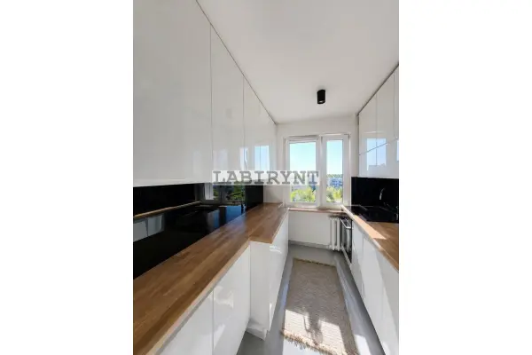 Częstochowa, Tysiąclecie, M-4 63m2, po remoncie, schowek, winda, balkon