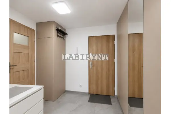 Częstochowa, Tysiąclecie, Tysiąclecie, M-3, 52m2, po remoncie, winda, balkon