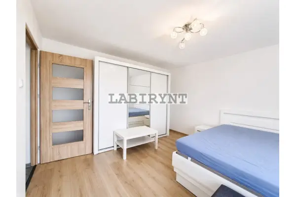 Częstochowa, Tysiąclecie, Tysiąclecie, M-3, 52m2, po remoncie, winda, balkon