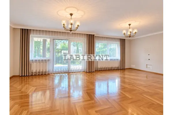 Częstochowa, Stradom, Stradom - luksusowa rezydencja - dom 440m2 + budynek gospodarczy 300m2