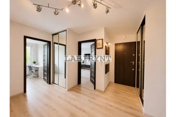 Częstochowa, Wrzosowiak, M-5, 74m2, po remoncie, duża loggia, super widok